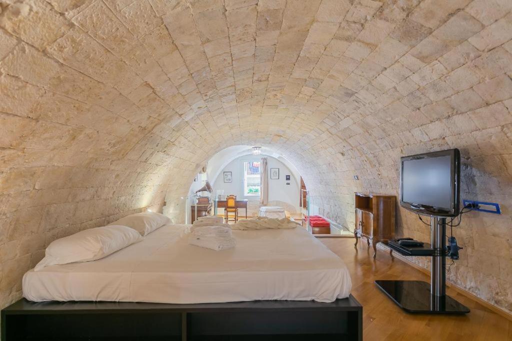 Palazzo Di Citta Bari Villa ภายนอก รูปภาพ