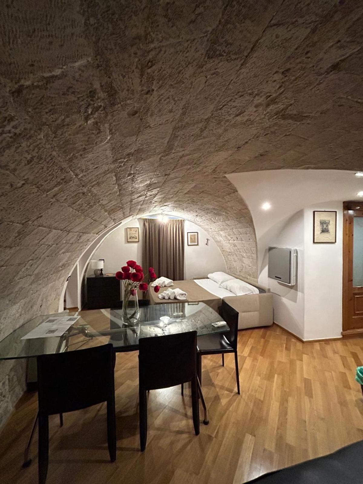 Palazzo Di Citta Bari Villa ภายนอก รูปภาพ